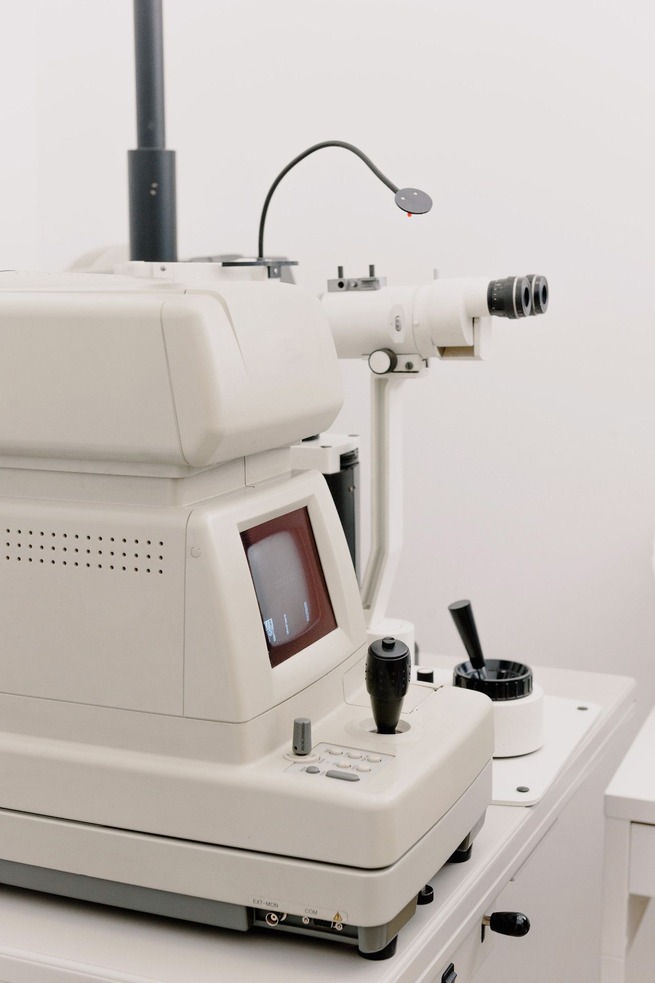 Diagnosis of Floaters and Retinal Tears